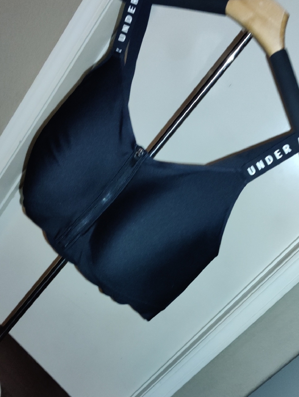Under Armour Black Front-Zip High-Support Sports Bra